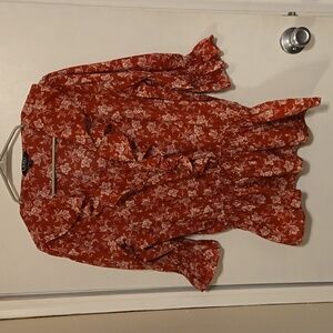 Floral print ruffle blouse